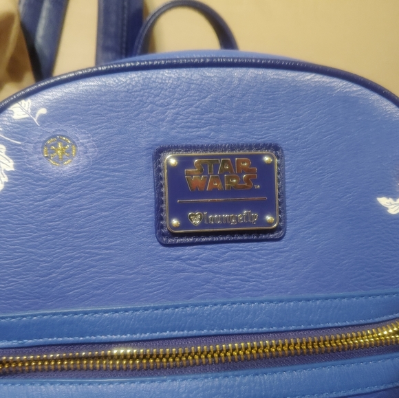 Blue back pack - Picture 4 of 11